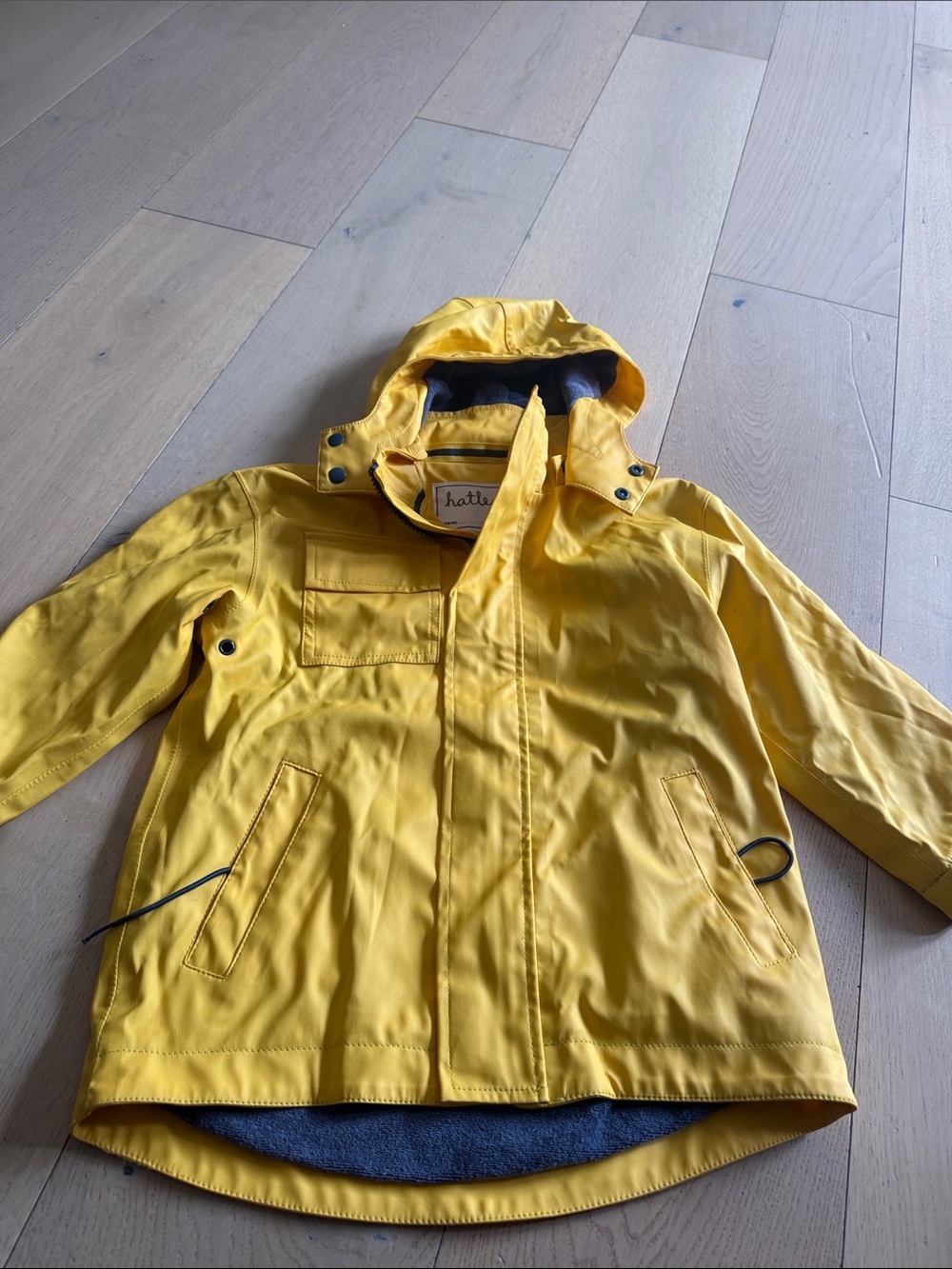 Good condition Hatley size 4 raincoat